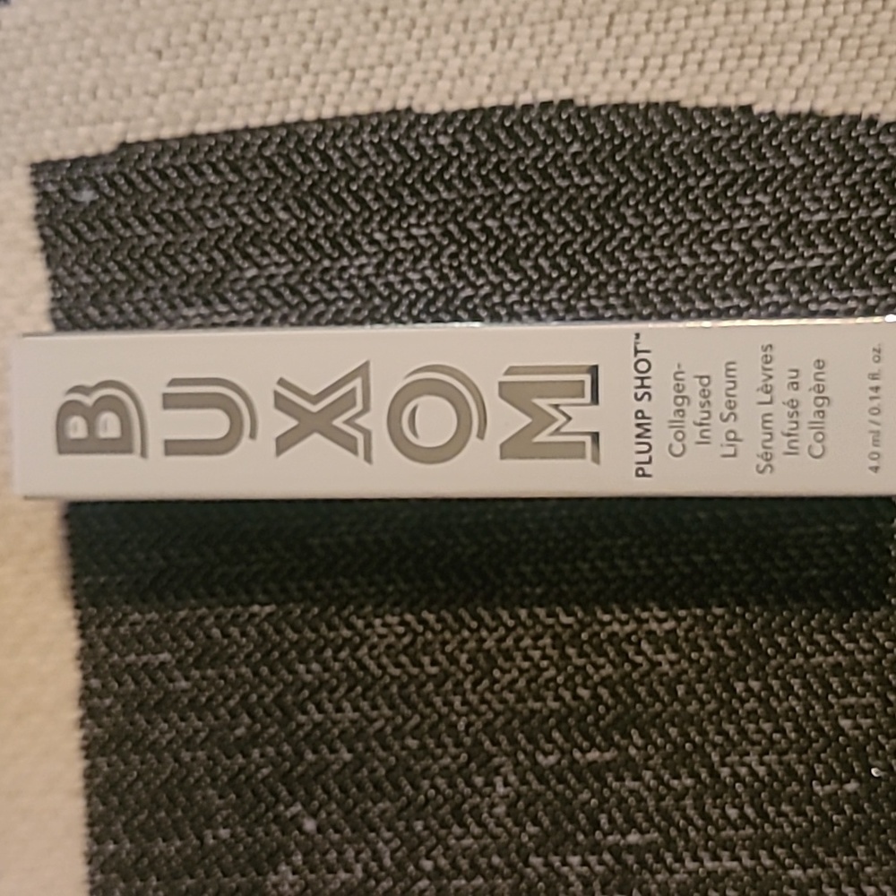 NIB BUXON PLUMP SHOT COLLAGEN INFUSED LIP SERUM hp🔥🔥🔥🔥flush
